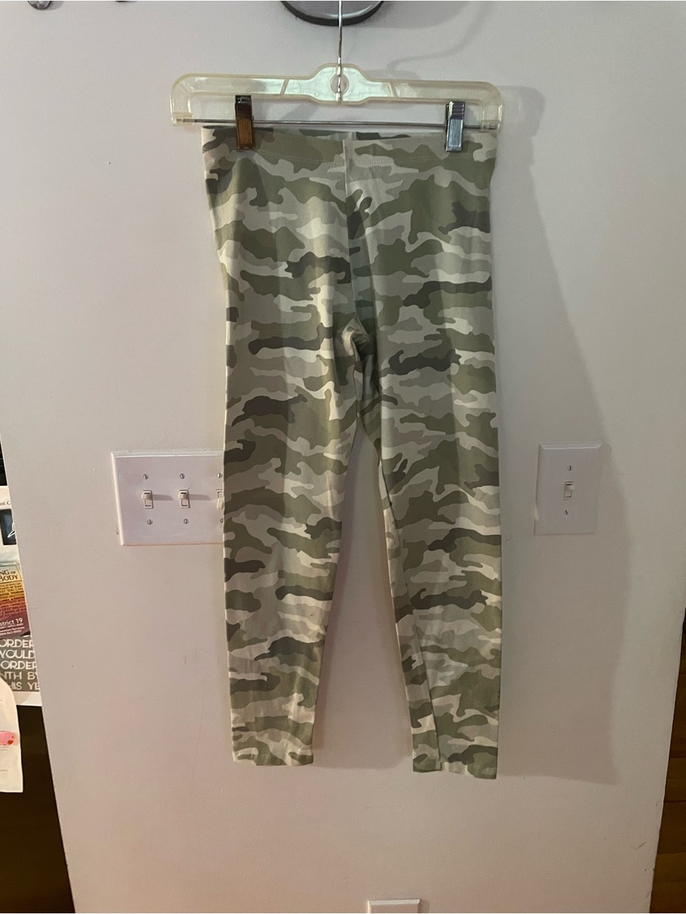 Cat & Jack Kids Camo Leggings - Olive Green size 14/16